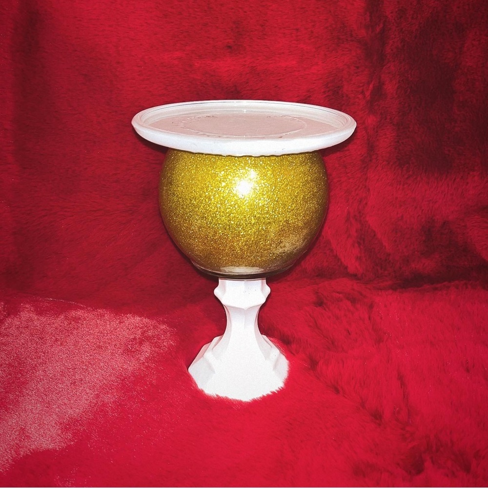 Candle holder